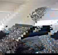 Coolah Shorts - Self Contained Apartments - New Castle Holiday