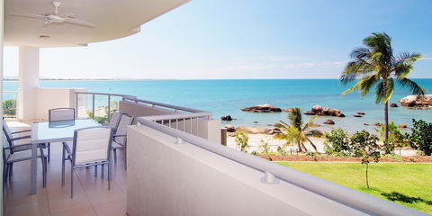 Coral Cove Apartments - New Castle Holiday 1