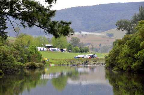 Cundle Flat Farm - New Castle Holiday 0