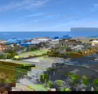 Fluke Court Encounter Bay - New Castle Holiday