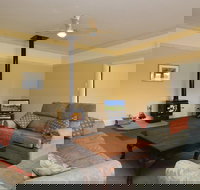 Grasmere Estate Homestead - New Castle Holiday