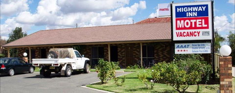 Highway Inn Motel - New Castle Holiday 2