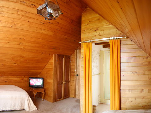 Kaydale Lodge Gardens Accommodation - New Castle Holiday 1