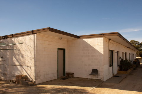 Kimba Units - Apartment 5 - New Castle Holiday 1