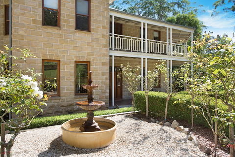 Le Chateau - New Castle Holiday 0
