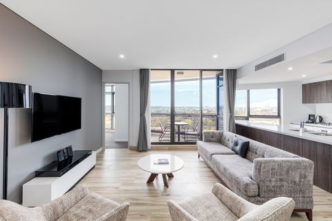Meriton Suites Church Street, Parramatta - New Castle Holiday 2