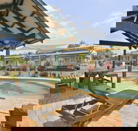 Ned Kelly's Motel - New Castle Holiday