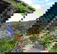 Nuggetty Cottage - New Castle Holiday