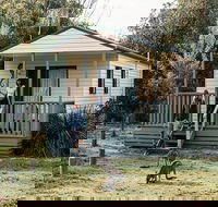 Pretty Beach cabins - New Castle Holiday