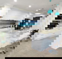 Sereno Costa - New Castle Holiday