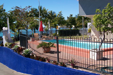 Shoredrive Motel - New Castle Holiday 2