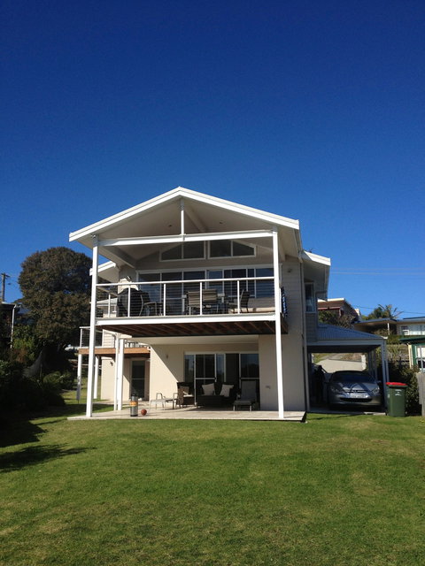 Shore Thing - New Castle Holiday 0