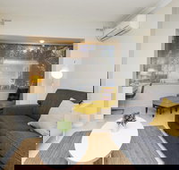 Staywest Apartments - New Castle Holiday