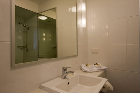 St Ives Apartments - New Castle Holiday 1
