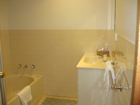 Tarrawingee Holiday Unit - New Castle Holiday 0