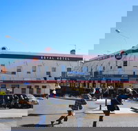 The Royal Hotel Grenfell - New Castle Holiday