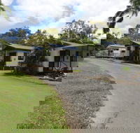 Tropicana Caravan Park Sarina - New Castle Holiday