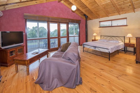 Ultramarine - New Castle Holiday 2