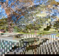 Villa De Golf at Mollymook - New Castle Holiday