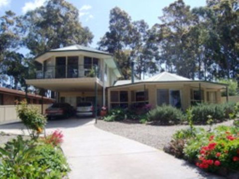Waterway Lodge - New Castle Holiday 0