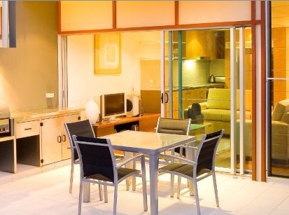 East On Byron - New Castle Holiday 1