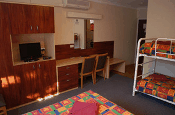 Acacia Motor Inn - New Castle Holiday 3