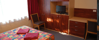 Acacia Motor Inn - New Castle Holiday 4