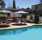 Hideaway Motor Inn - New Castle Holiday