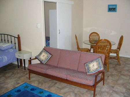 JJ's Holiday Cottages - Mitchell Street - New Castle Holiday 2