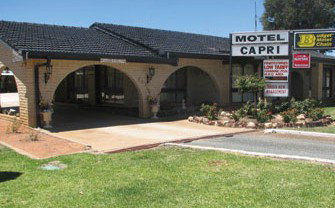 Balranald Capri Motel - New Castle Holiday 0