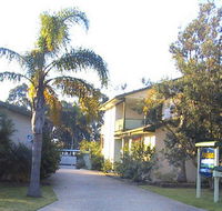 Avalon Holiday Units - New Castle Holiday