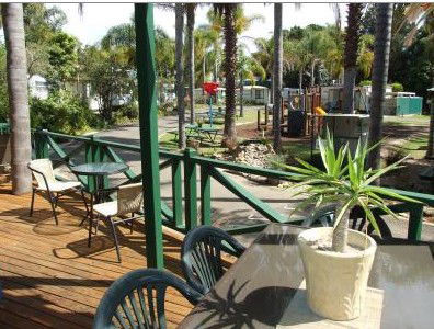 Shady Willows Caravan Park - New Castle Holiday 0