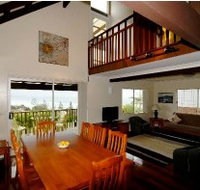 Bonny Hills Beach House - New Castle Holiday