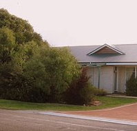Acacia Grove Holiday House - New Castle Holiday