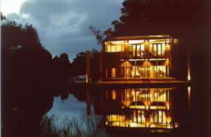 Bettenays Lakeside Loft Apartment And Vineyard Chalets - New Castle Holiday 1