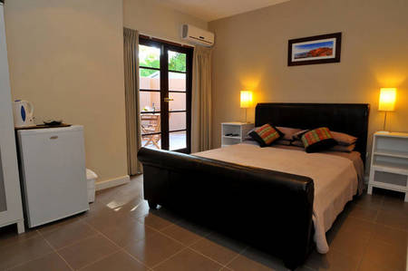 Waikiki Beach Bed And Breakfast - New Castle Holiday 2
