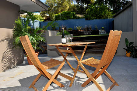 Waikiki Beach Bed And Breakfast - New Castle Holiday 5