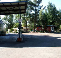 Warren Way Caravan Park - New Castle Holiday