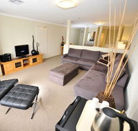 Breakwater Bed And Breakfast - New Castle Holiday