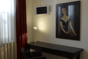 Eight Nicholson - New Castle Holiday