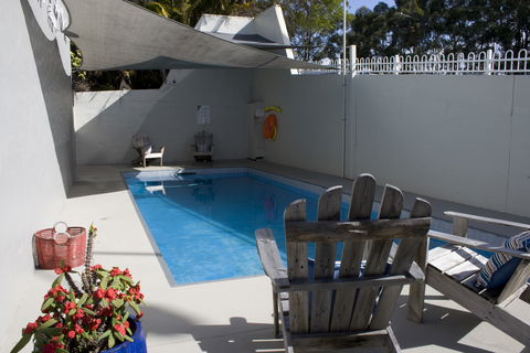 Matador Motor Inn - New Castle Holiday 8