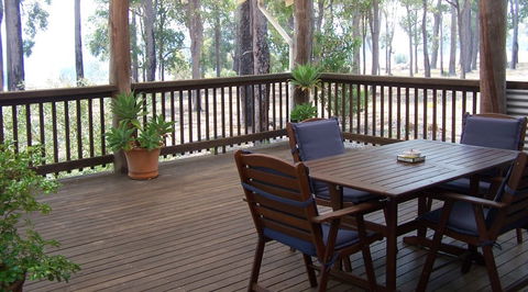 Jarrah Glen Cabins - New Castle Holiday 4