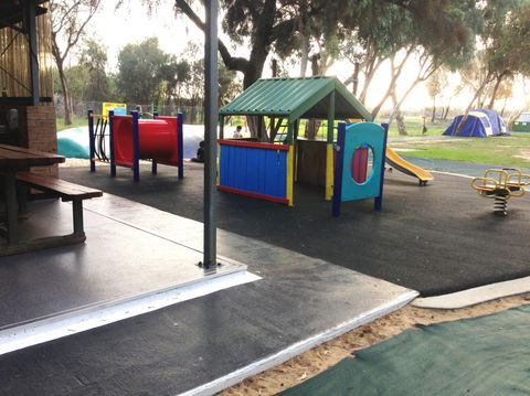 Mandurah Caravan And Tourist Park - New Castle Holiday 5