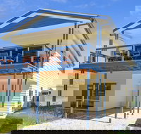 28A Kent Drive - Gorgeous Location Opposite Kent Reserve in Encounter Bay - New Castle Holiday