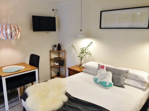 Canberra Furnished Accommodation - New Castle Holiday 1