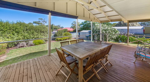 Carrawaves - New Castle Holiday 1