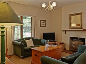 Country Pleasures Bed And Breakfast - New Castle Holiday 2