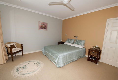 Crabapple Lane Bed And Breakfast - New Castle Holiday 0