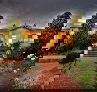 Dunmoylen House Bed and Breakfast - New Castle Holiday