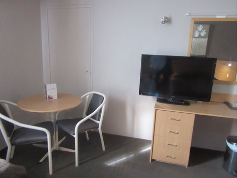 El Toro Motor Inn - New Castle Holiday 2